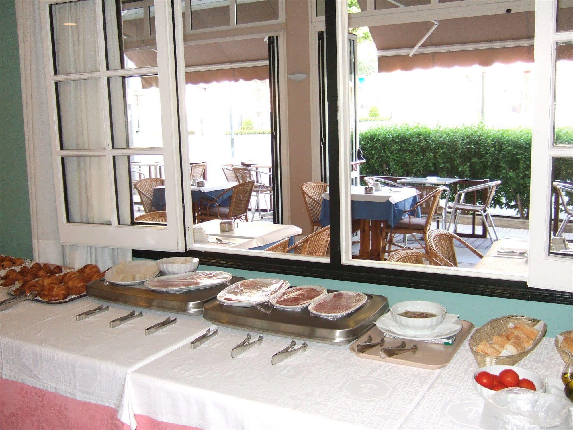 Hotel Can Catala L' Escala Luaran gambar
