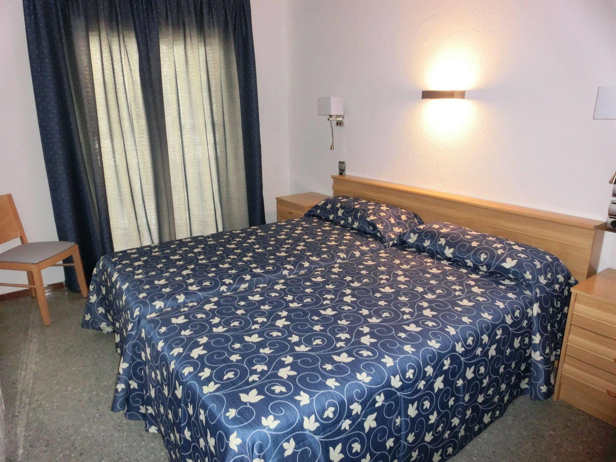 Hotel Can Catala L' Escala Luaran gambar